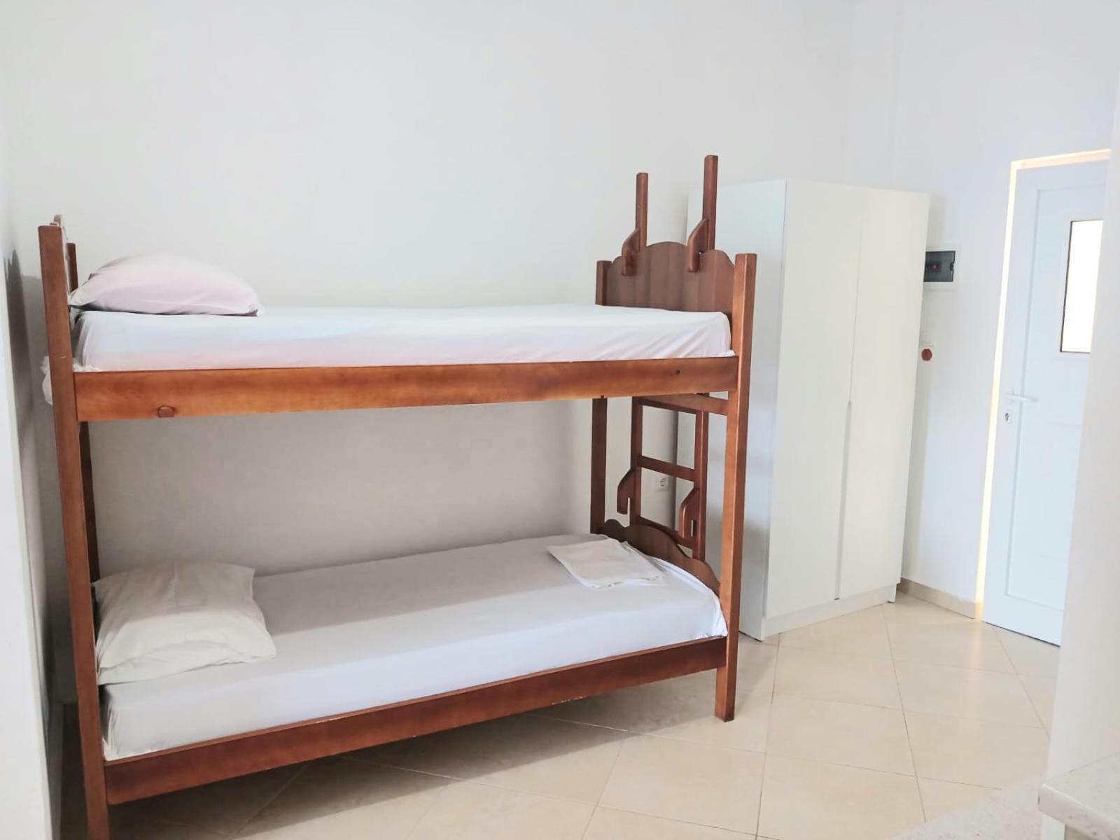 בורש Blerta Apartments מראה חיצוני תמונה